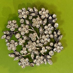 Vintage Delicate Floral Rhinestone Silver Tone Brooch Pin
